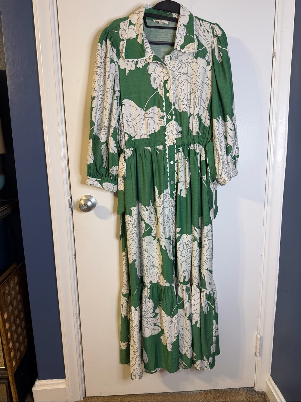 entro Green Maxi Dress with White Floral Print Large